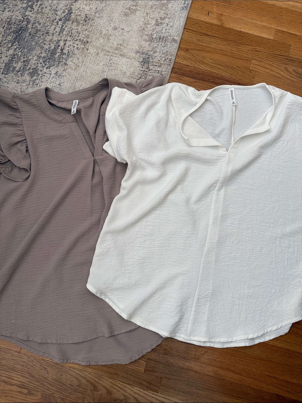 Zenana Outfitters White and Taupe Short-Sleeve Women’s Blouses
